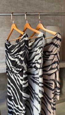 VESTIDO TULE ZEBRA - Arthmanha
