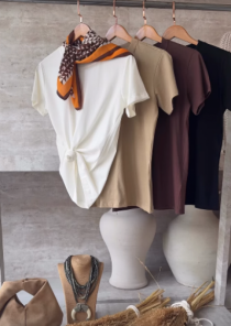 T-SHIRT BÁSICA - Arthmanha